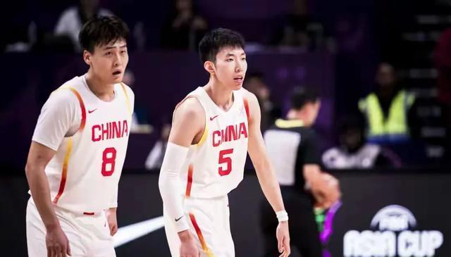 中国男篮依